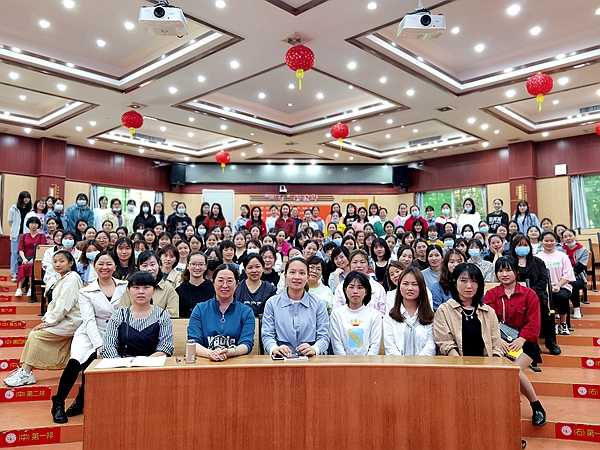5学员合影2.jpg